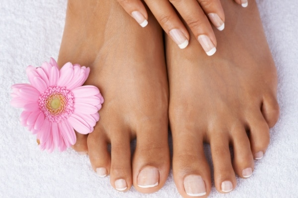 Manicure, Pedicure + aanbrengen Gellak​